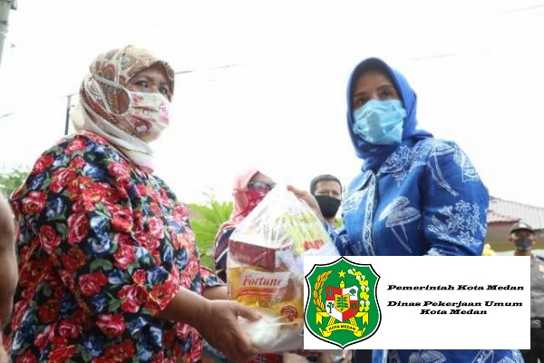 Plt Ketua TP PKK Kota Medan Serahkan Bantuan Sembako Kepada Penyandang Disabilitas Tunarungu