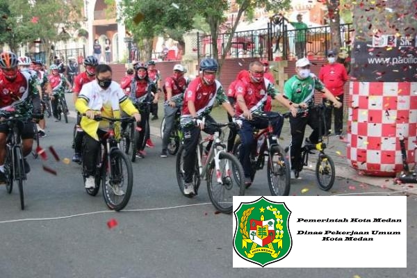 Memperingati Haornas, Pjs Wali Kota Medan Gowes Bersama Komunitas Sepeda Medan