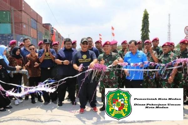 Plt Wali Kota Resmikan Jalan Masyarakat di Kelurahan Belawan Bahari, Medan Belawan